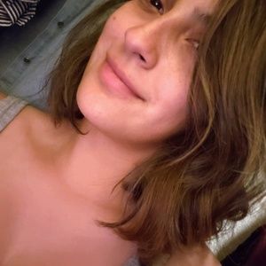 Meet your Posher, Stella